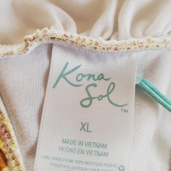 Kona Sol swimsuit top size XL - Picture 8 of 11